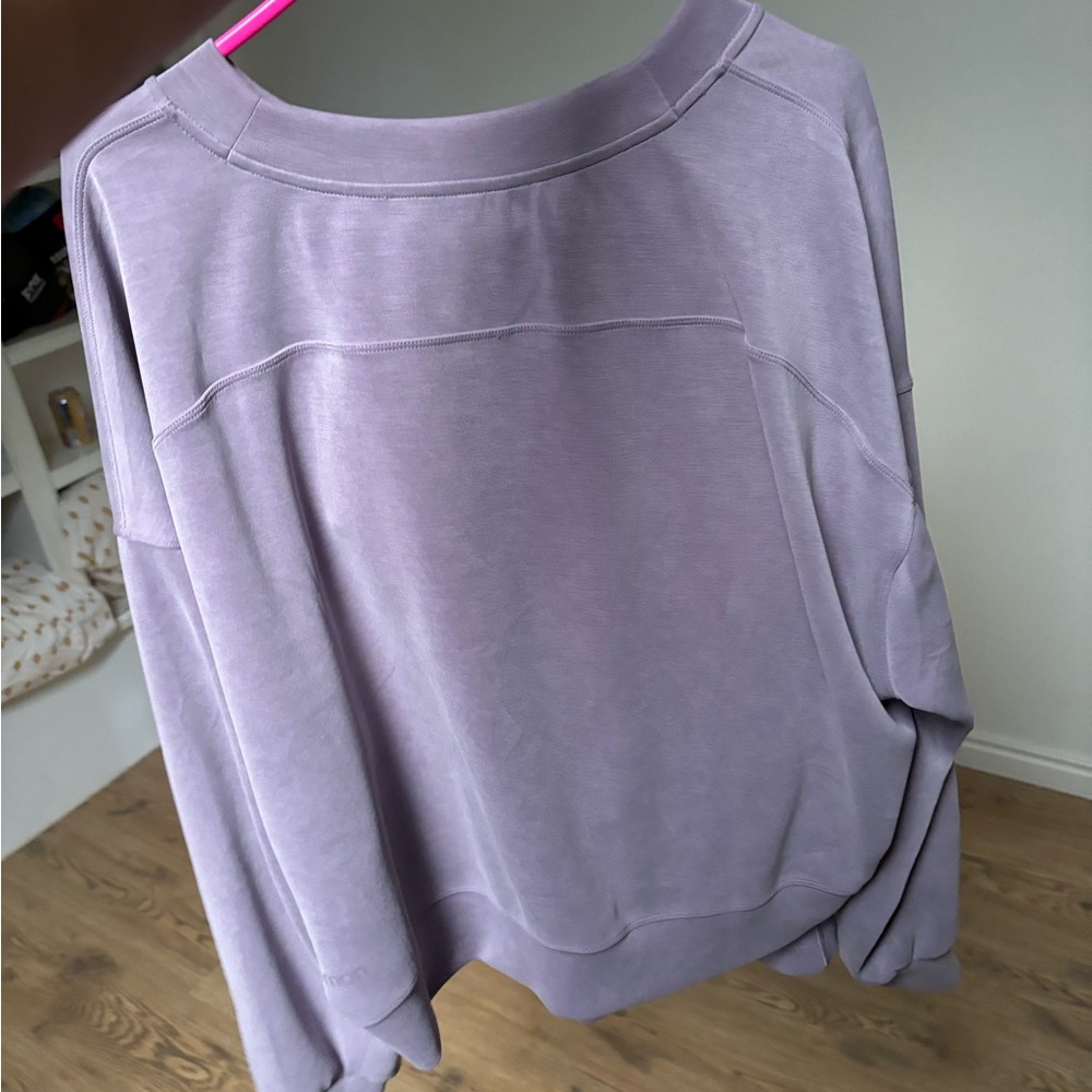 Softstreme Perfectly Oversized Cropped Crew Lululemon size 10